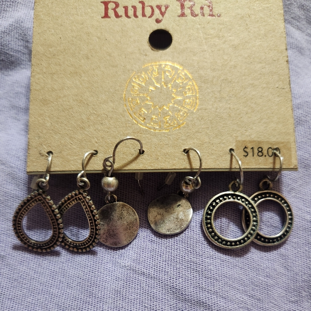 Ruby Rd Necklace and Earring Set - Picture 3 of 6